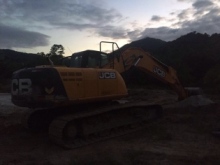 Escavadeira furtada em Mariana é encontrada no estado do Rio