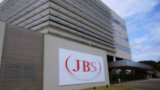 JBS nega irregularidades e diz que 'repudia veementemente' adulterações