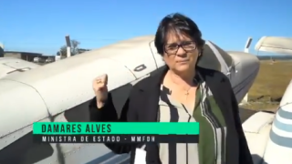 Reprodução de vídeo postado no twitter da ministra Dâmares Alves sobre aviões sucateados