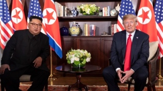 O líder norte-coreano, Kim Jong-un, e o presidente norte-americano, Donald Trump em junho de 2018