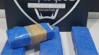 Material encontrado com o preso na ação da Denarc, que investiga o tráfico interestadual 