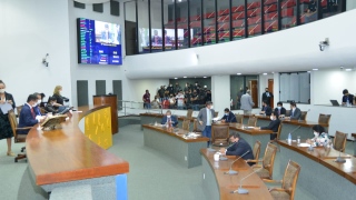 Plenário da AL durante as votações 