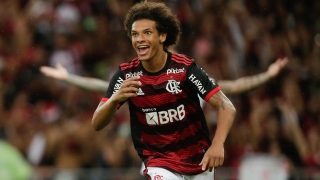 Willian Arão comemora gol sobre o Vasco