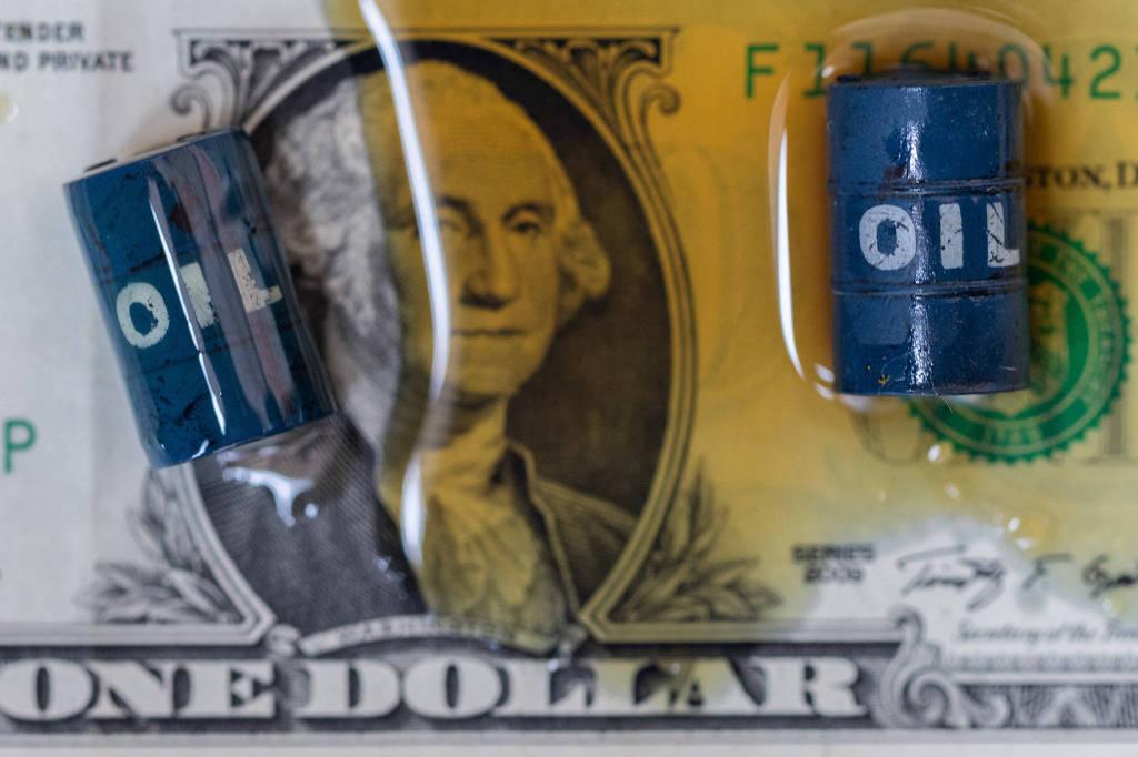 Dólar abre em leve alta nesta terça com investidores atentos com queda do  petróleo | Tocantins