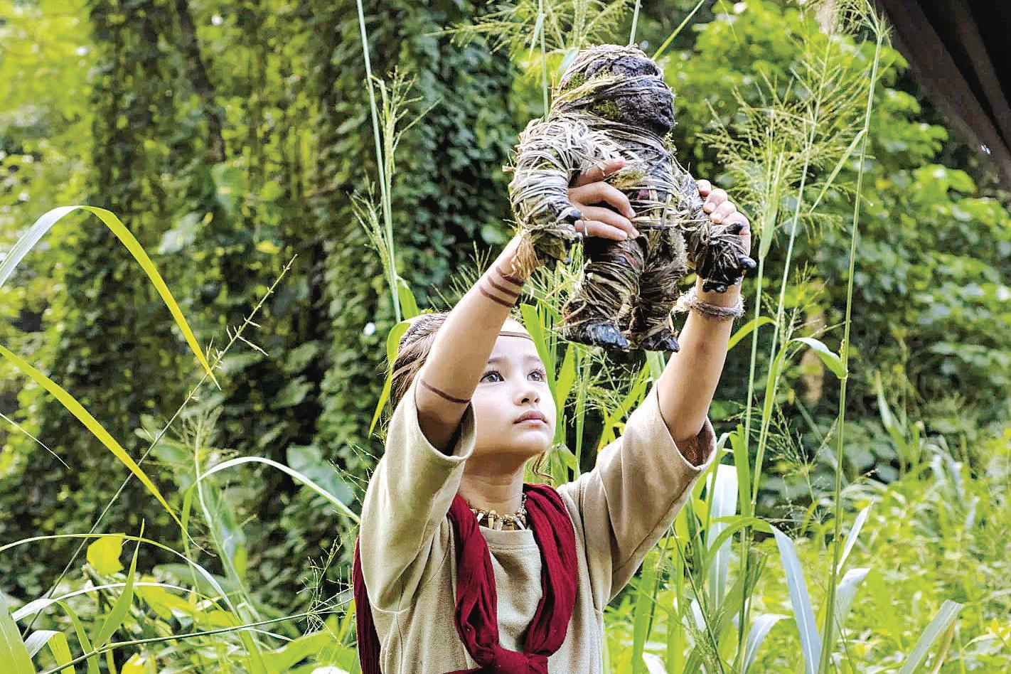 Atriz de 'Godzilla x Kong', Kaylee Hottle morre aos 18 em acidente |  Tocantins