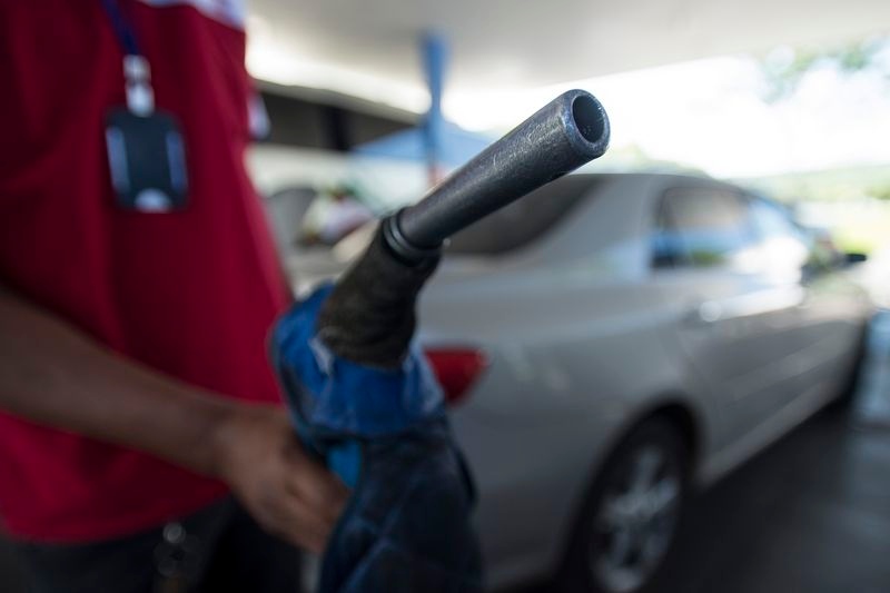 Venda de combustíveis no mercado brasileiro caiu 1,9% em 2015