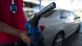 Venda de combustíveis no mercado brasileiro caiu 1,9% em 2015