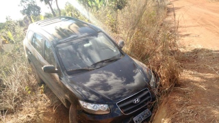 Carro roubado encontrado em projeto próximo a Porto Nacional