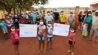 indignação: moradores do Bertaville usam máscaras
