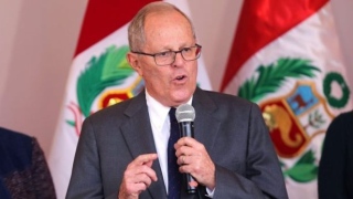 Presidente do Peru diz que fumar maconha "não é o fim do mundo"