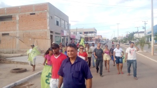 Miranda em caminhada durante a campanha eleitoral em Taguatinga