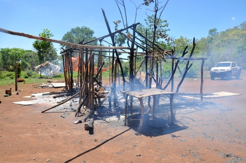 Barracões foram queimados durante reintegração de posse
