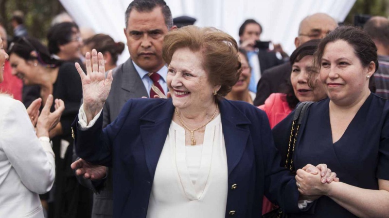 Viúva de Pinochet é hospitalizada após divulgação de seu depoimento à Justiça