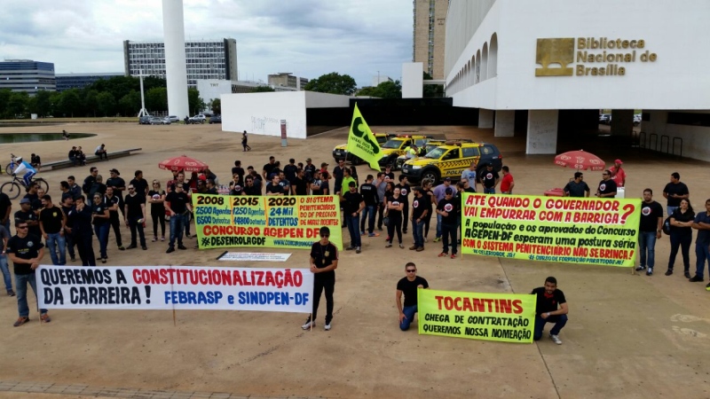 Aprovados no Concurso Público da Defesa Social fazem manifestação em Brasília 