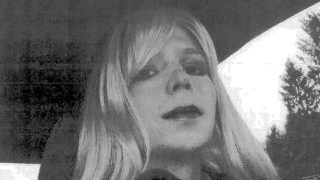 Obama reduz pena da militar transgênero Chelsea Manning, presa por vazar dados