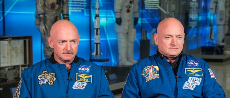 Após 340 dias no espaço, astronautas gêmeos idênticos deixam de ser iguais