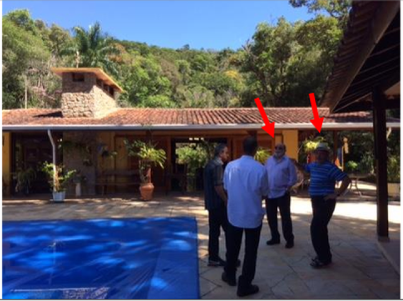 Lava Jato: Fotografia onde Lula aparece com empreiteiro em sítio de Atibaia é anexado em ação penal