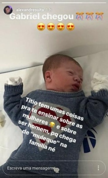 Primeiro filho de Gusttavo Lima e Andressa Suita nasce com 3,5 kg e tem primeira foto divulgada