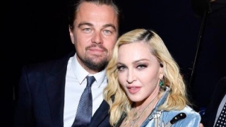 Madonna faz show surpresa em evento beneficente de Leonardo DiCaprio