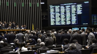 Plenário da Câmara durante a votação da reforma política
