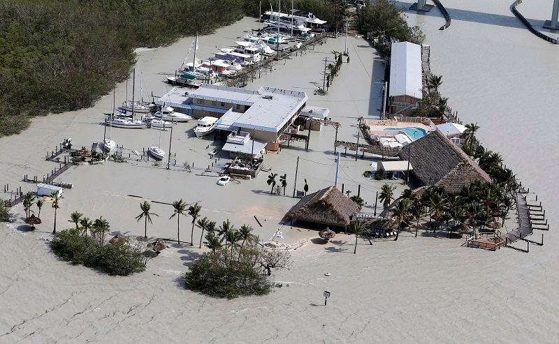 Key Largo, em Florida Keys, ficou alagada depois da passagem do Irma