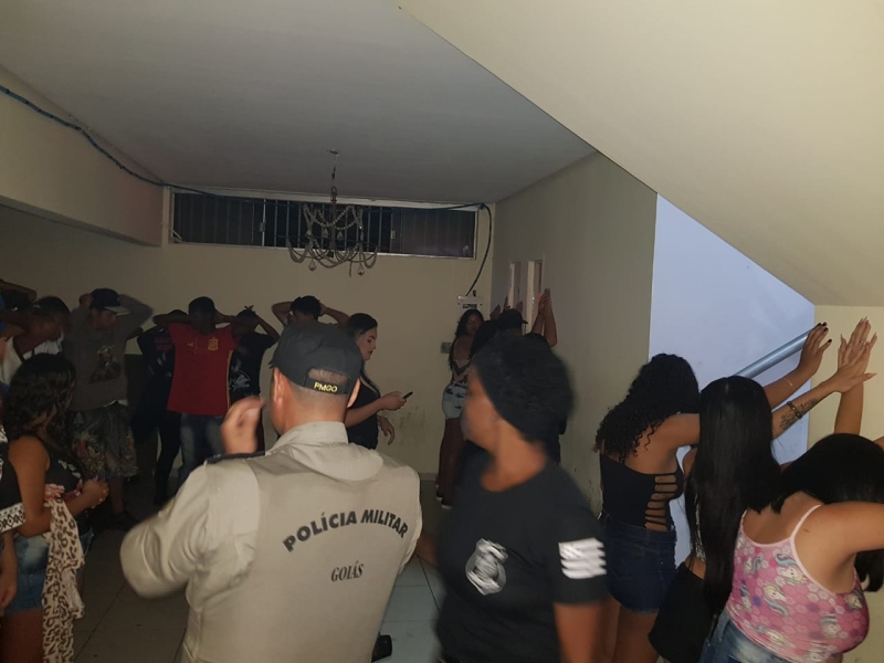 Operação Legalidade fecha boate com menores em Aparecida de Goiânia