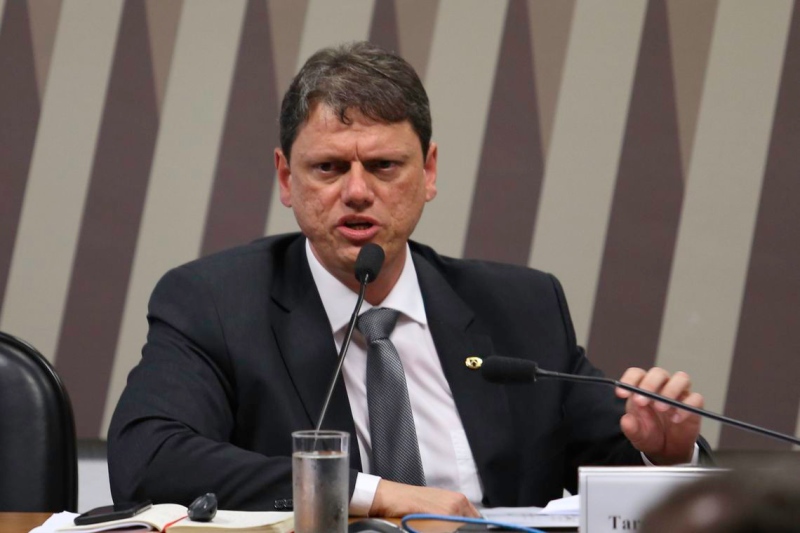 Ministro cita oportunidades no Brasil em reunião com europeus
