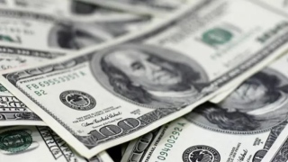 Dólar supera os R$ 4 nos primeiros segundos do pregão desta quinta-feira