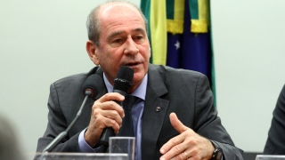 O ministro da Defesa, Azevedo e Silva, participou de audiência em comissão da Câmara