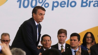 Bolsonaro participa da cerimônia sobre os 100 dias de governo