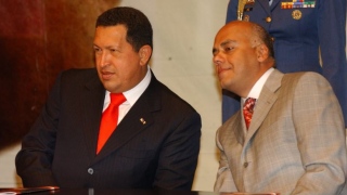 Enfrentamos grupo pequeno de militares traidores, diz ministro da Venezuela