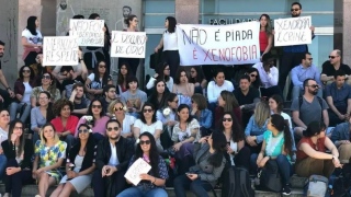 manifestação protesto contra xenofobia portugal