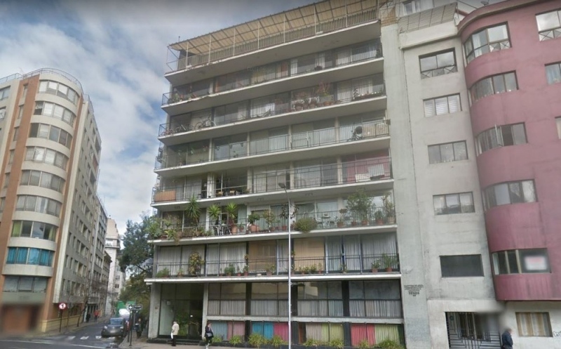 Edifício residencial no centro de Santiago