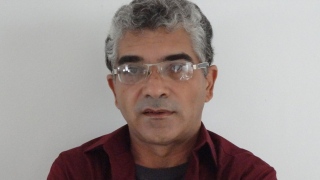 Jornalista e escritor Ronaldo Coelho Teixeira