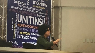 Professora Viviane Mosé em evento da Unitins