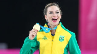Bruna Wurts, da patinação artística, conquistou medalha de ouro para o Brasil 