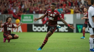 Flamengo vence Vasco