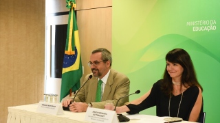 Ministro da Educação, Abraham Weintraub, e a secretária-executiva adjunta do MEC, Maria Fernanda
