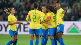 Seleção brasileira somou duas vitórias em dois jogos na Europa