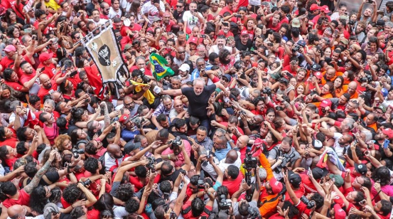 Ex-presidente Lula fez o segundo discurso desde que deixou a prisão. Dessa vez em 