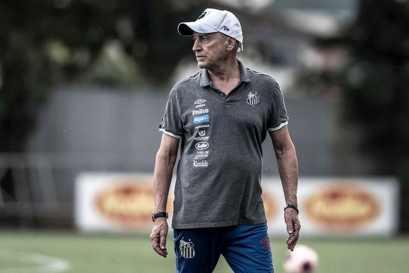Jesualdo Ferreira, técnico do Santos
