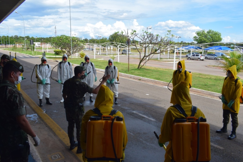 Exército realiza a desinfecção do Aeroporto de Palmas