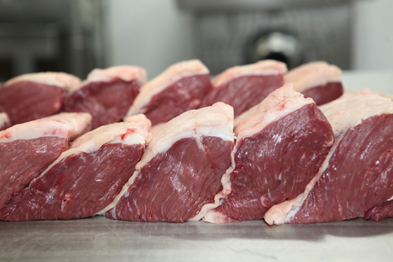 Preço da carne no atacado cai, mas valor no varejo ainda continua alto