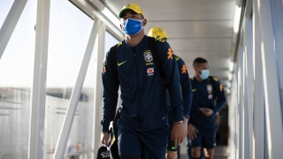 Seleção brasileira desembarca em Montevidéu