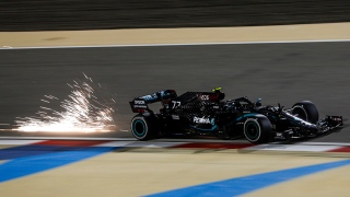 George Russell substitui Lewis Hamilton no GP do Bahrein