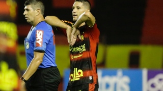 Thiago Neves marcou o gol da vitória do Sport