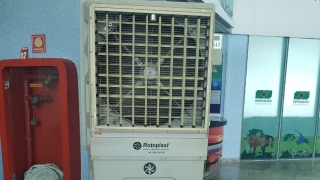 Climatizador instalado no saguão do Aeroporto