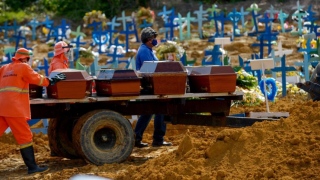 Cemitério Público Nossa Senhora Aparecida, em Manaus. Estado do Amazonas é um dos que mais sofre com