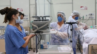 Intubação de paciente