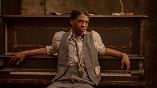 Chadwick Boseman em cena de 'A voz suprema do blues'